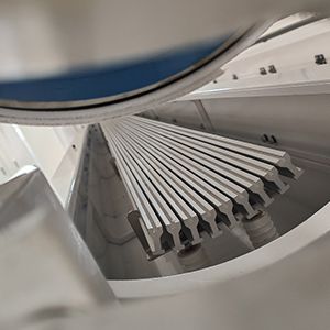 Aluminum electrode